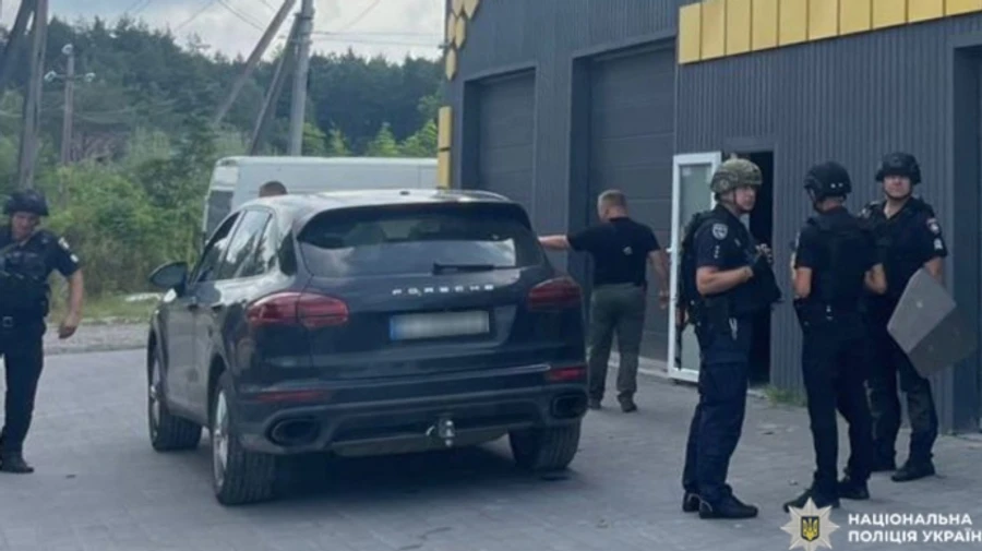 Застреленими знайшли двох працівників автосервісу на Львівщині