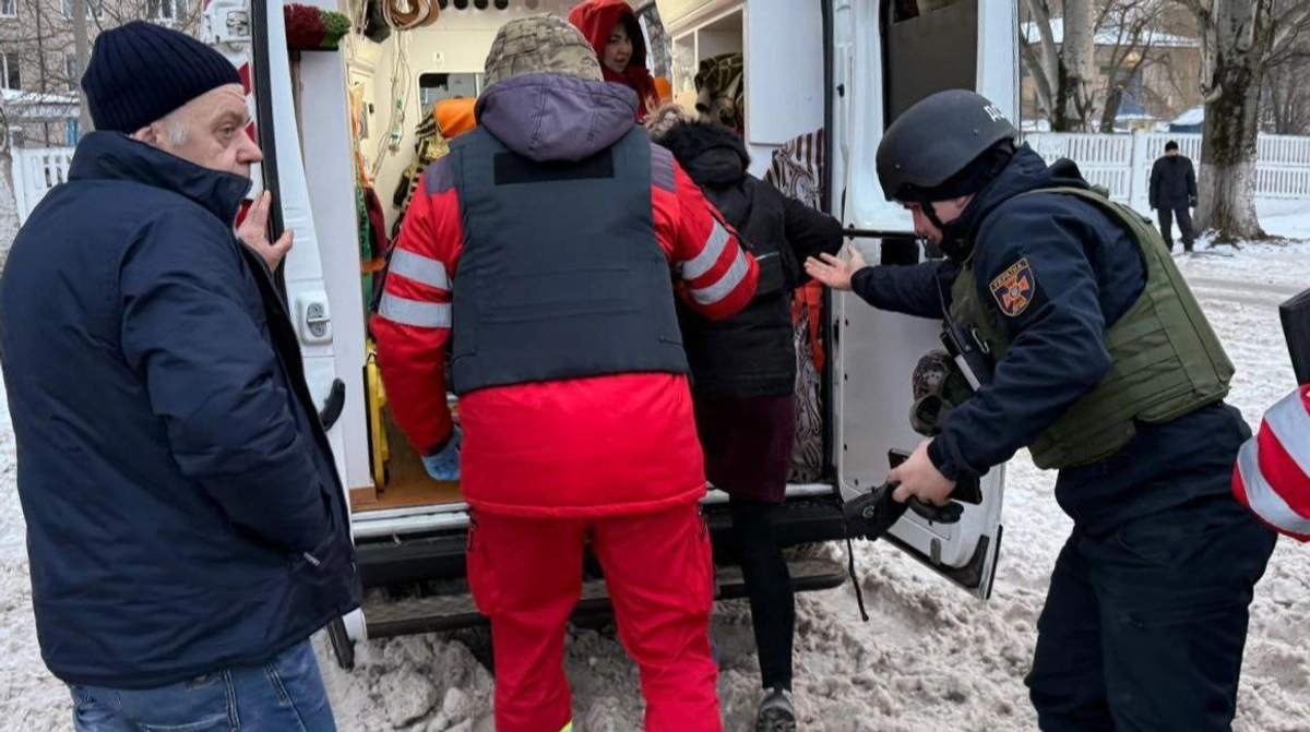 One killed, woman and child injured in Russian attacks on Dnipropetrovsk Oblast