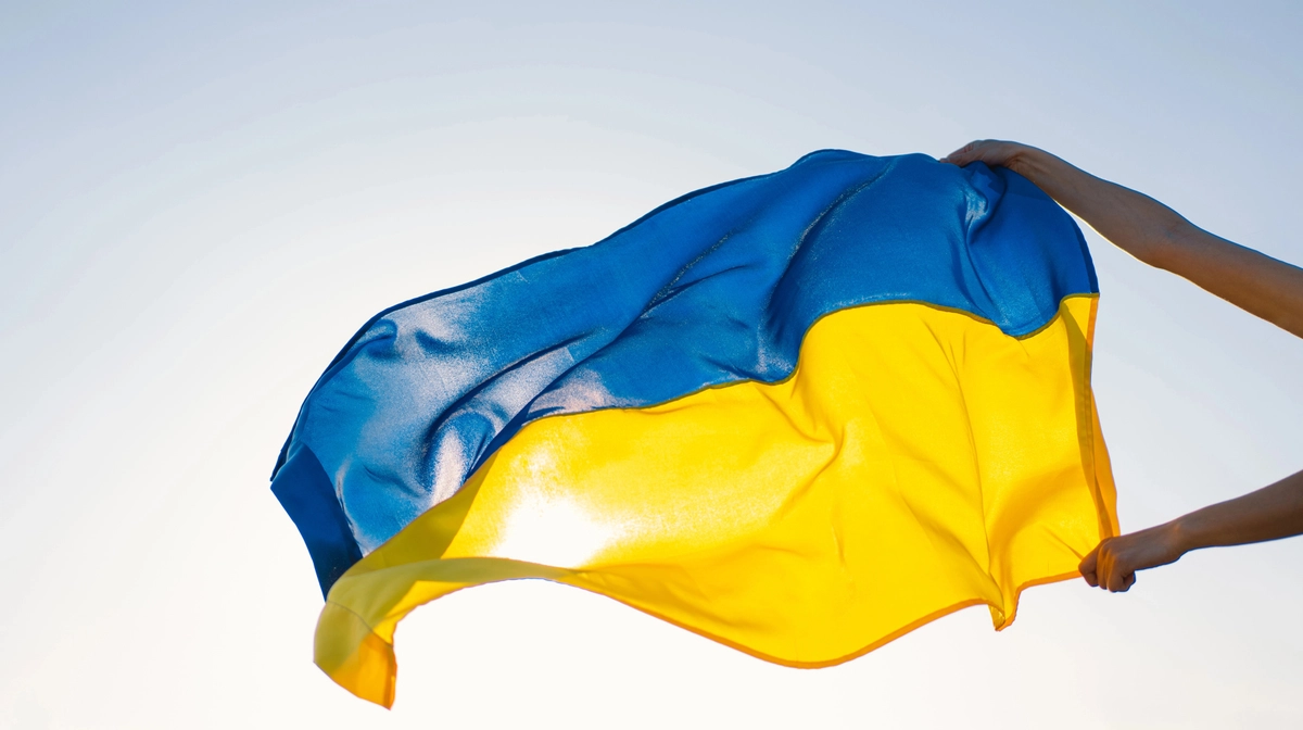 Mother told her daughters Crimea is Ukraine: two teenagers brought back from Russian occupation