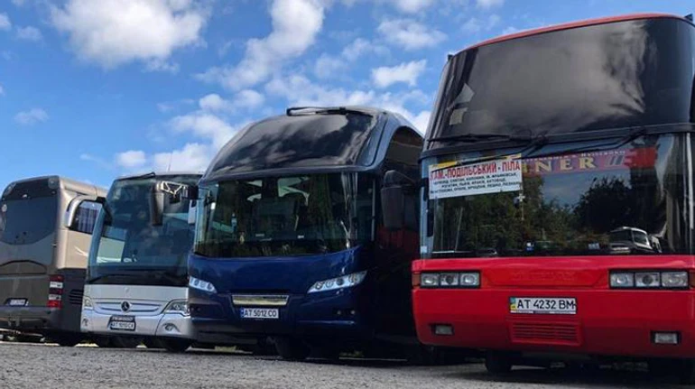 Без очередей на границе и с единым порталом билетов. Как в правительстве реформируют автобусные перевозки