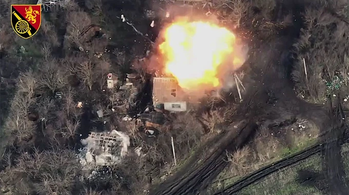 Commander of Ukraine's Ground Forces posts video of excellent work of Ukrainian defenders near Bakhmut
