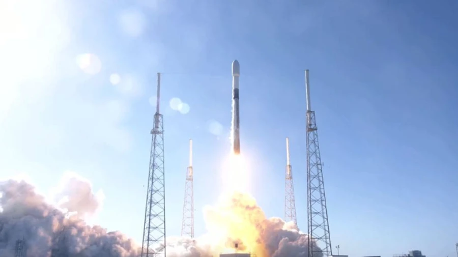 Зеленський привітав запуск в космос першого українського супутника за десять років