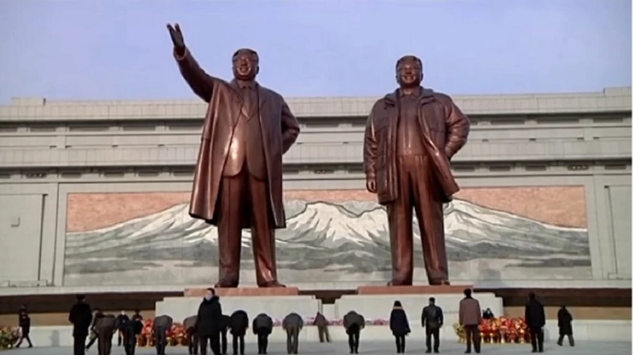 Жена Ким Чен Ына впервые за долгое время появилась на публике. Фото