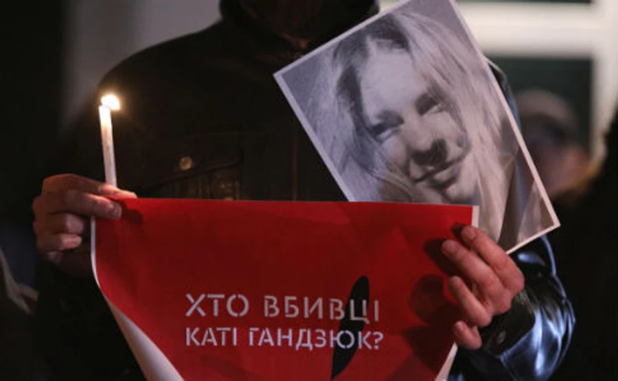 Ймовірних нападників на Гандзюк вже не підозрюють у вбивстві – ЗМІ