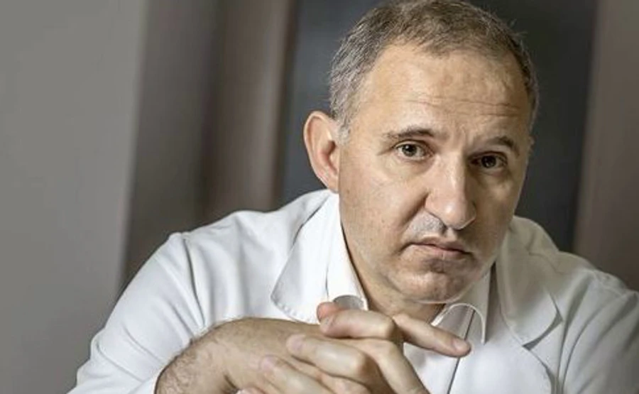 Резиденція, елітні квартири і мільйони під матрацом: ЗМІ показали статки Тодурова