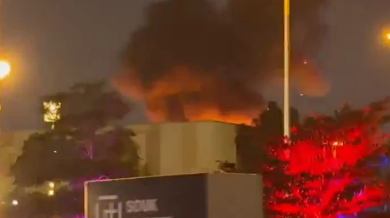 ЗМІ: Біля консульства США в Дубаї сталася пожежа через удар іранського дрона