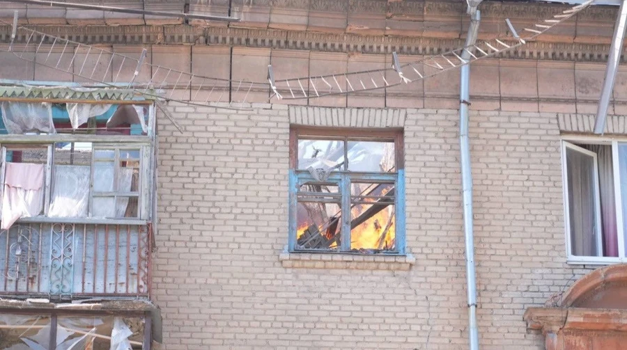 Окупанти атакували Запоріжжя: двоє поранених, у місті пожежі