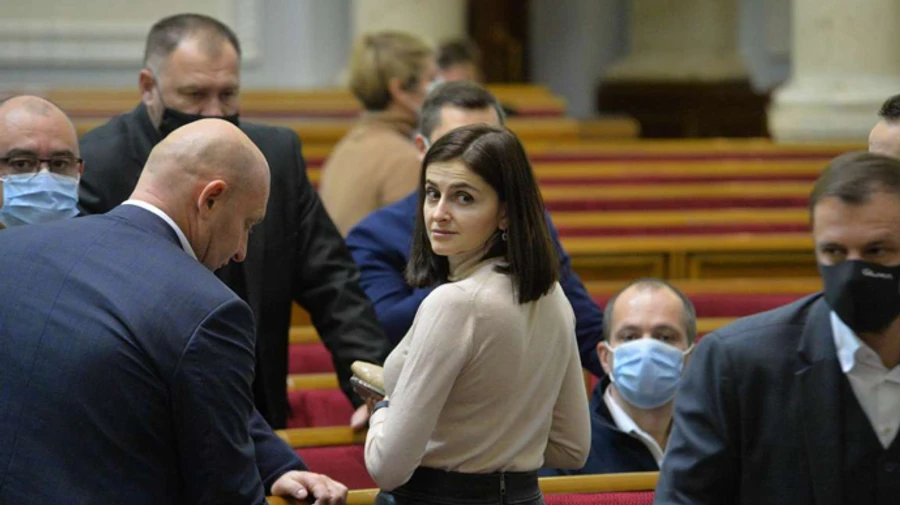 Слуга народу ввечері збирає фракцію: в порядку денному 9 питань