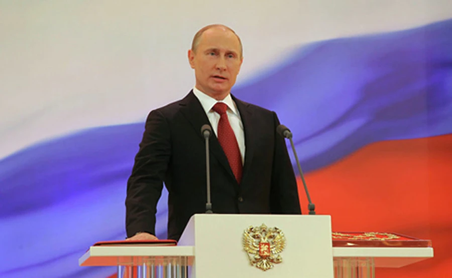 Всего 13% россиян не поддерживают путинские поправки в Конституцию РФ