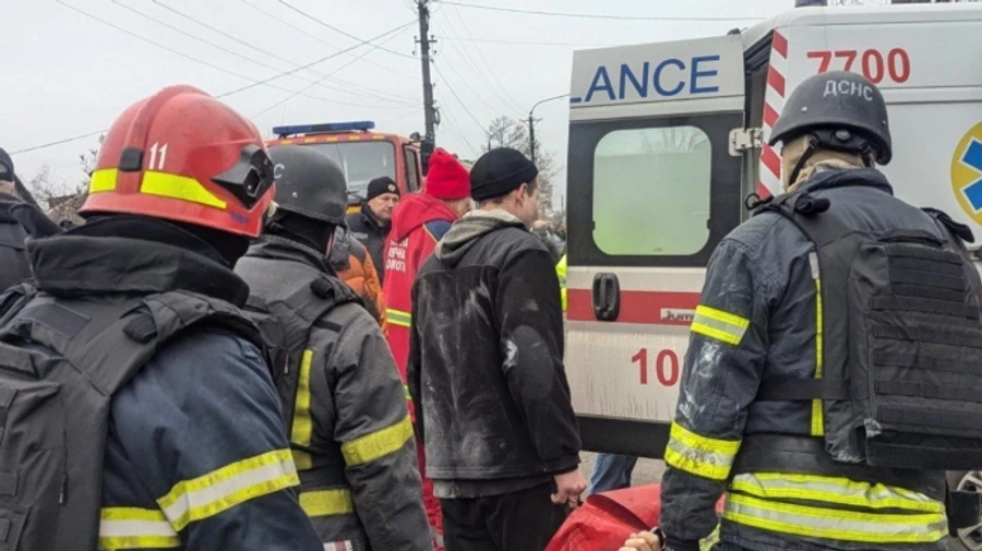 Rescue operation completed after Russian attack on Kryvyi Rih: 4 dead and 9 injured – photo