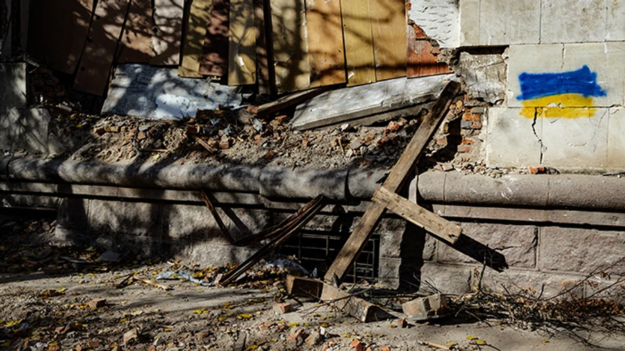 Russian forces attack village in Kherson Oblast with artillery, killing civilian