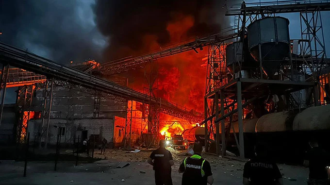 Росіяни вдарили по Полтавщині: 2 загиблих, триває розбір завалів  