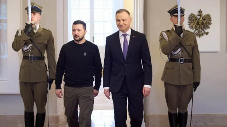 Польша выбирает конфликт: почему испортились отношения с нашим ключевым союзником