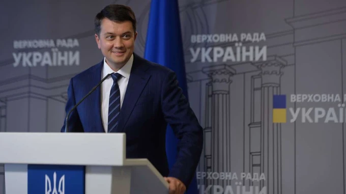 Разумков заявив, що не є членом партії Слуга народу