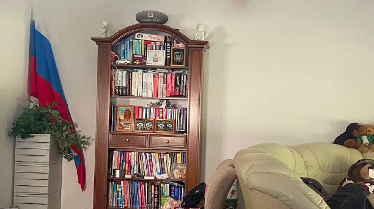 В Германии в квартире предполагаемого шпиона РФ нашли российские флаги и нашивку Беркута