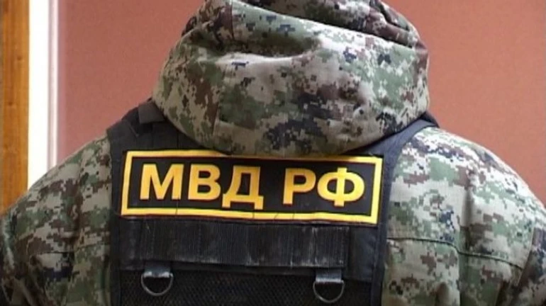 У квартиру Навального і його фонд прийшли з обшуками, ламають двері