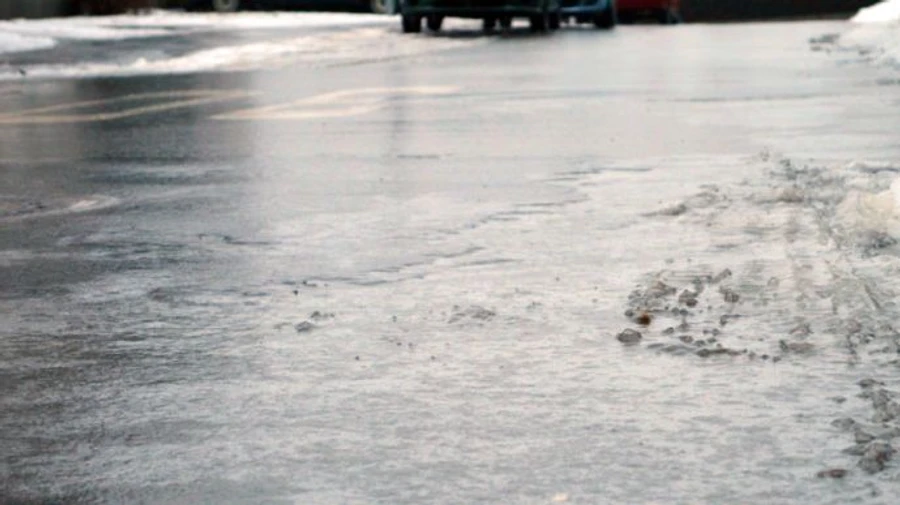 У трьох областях обмежили рух великого транспорту через ожеледь