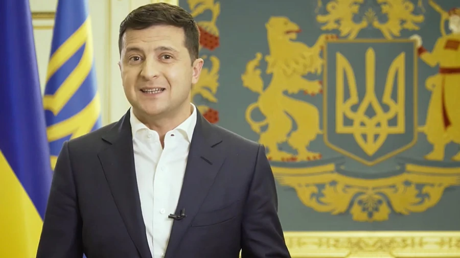 Зеленський: Ніщо не заважає нам питати думку українців раз на місяць чи раз на тиждень