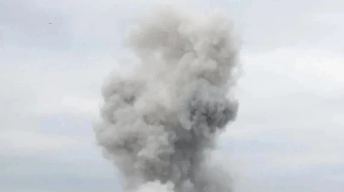 Russian forces struck Kherson, injuring 8 women