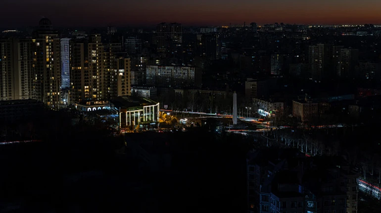 В Україні 11 лютого графіки відключення світла діятимуть всю добу