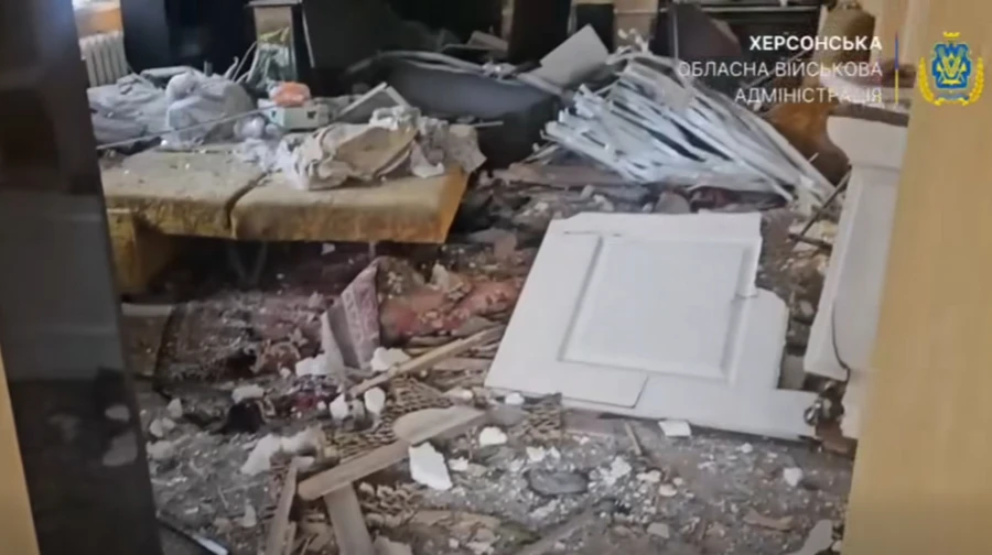 Росіяни атакували Херсон з РСЗВ: загинув чоловік