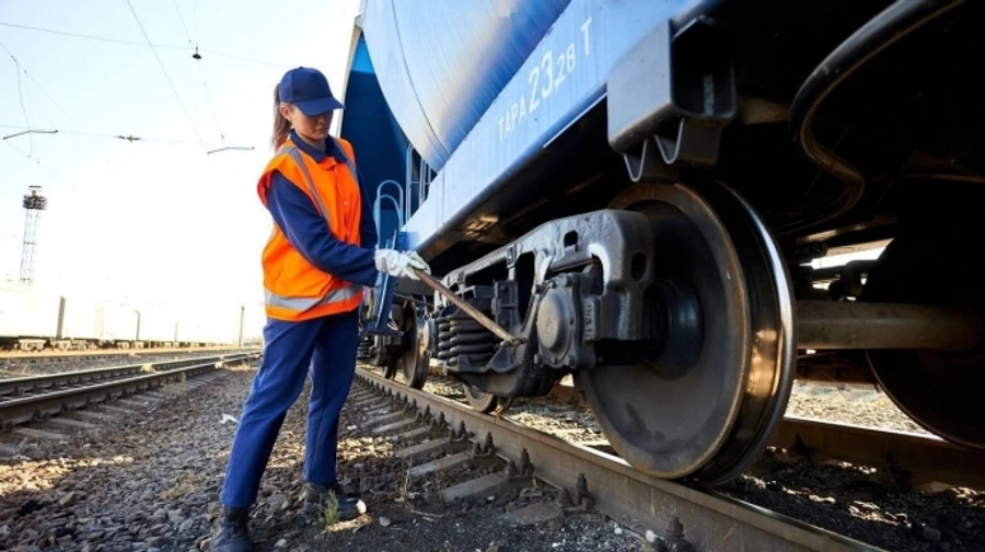 At least 6 railway workers injured in Russian strikes on Kharkiv Oblast