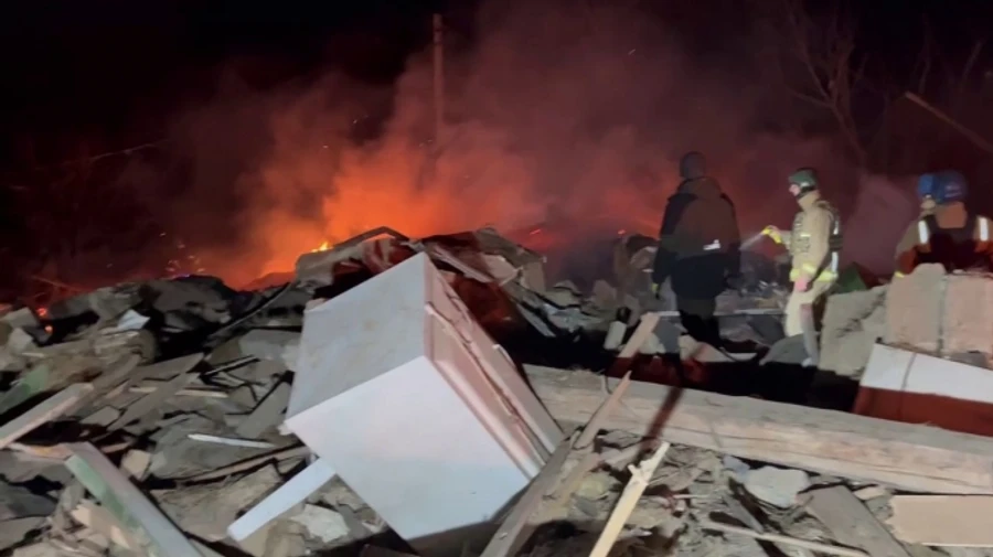 Spouses killed in Russian airstrike on Sumy Oblast overnight – video