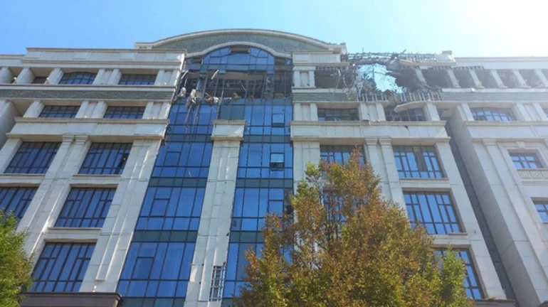 Окупанти повідомили про влучання снаряду в штаб Пушиліна у Донецьку