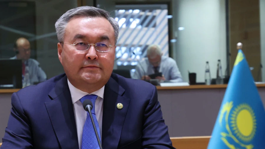 Казахстан запевнив Україну, що не сприятиме обходу санкцій Росією на своїй території