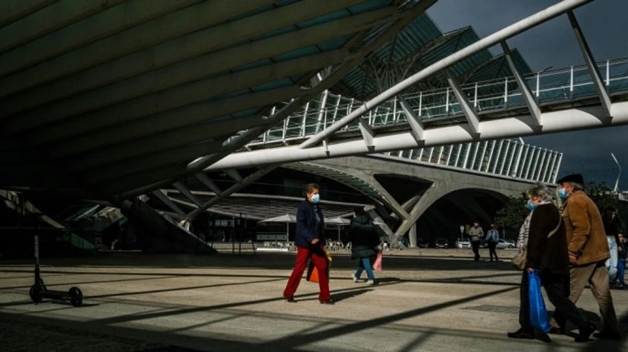 Штамм Омикрон стал доминирующим в Португалии