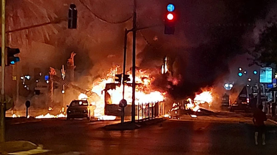 По Израилю выпустили более тысячи ракет: 5 погибших 