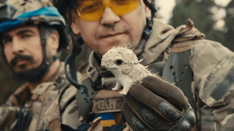 Пекельний рай бійця або Порцелянова війна митця. Рецензія на фільм