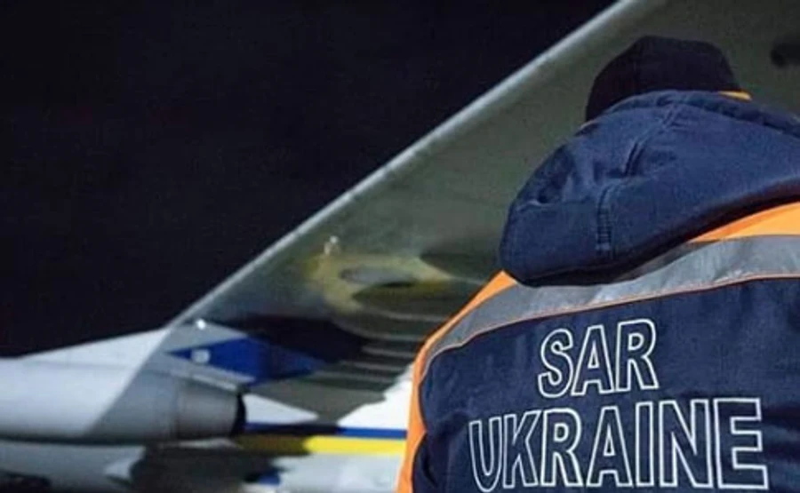 Збиття літака МАУ: рятувальники показали роботи на місці трагедії