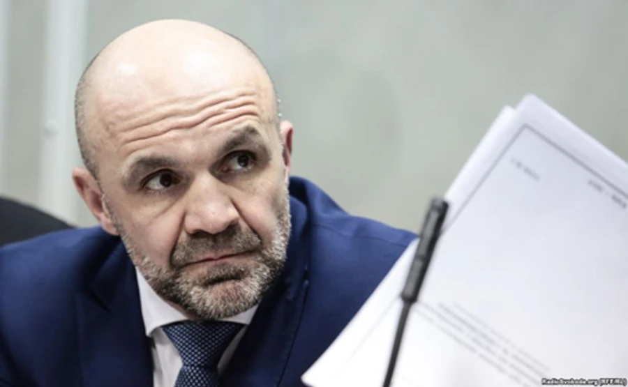 Отец Гандзюк заявил, что за ним следят, он подозревает Мангера