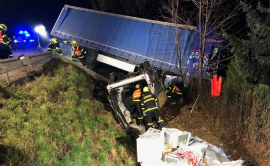 ЗМІ: Четверо українців загинули в ДТП в Чехії