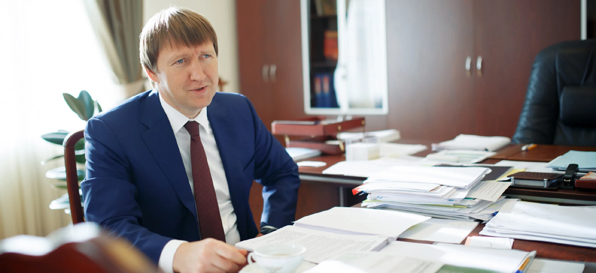 Один день с Тарасом Кутовым. Как работает аграрный министр