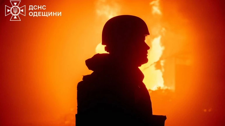 Росія атакує Одещину ракетами, КАБами та безпілотниками