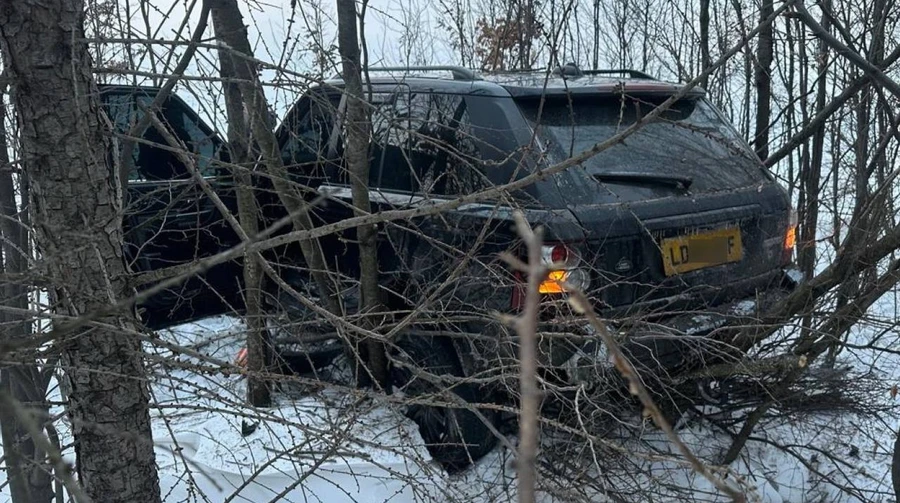 Range Rover з сімома чоловіками наїхав на прикордонника, намагаючись прорватись до Румунії