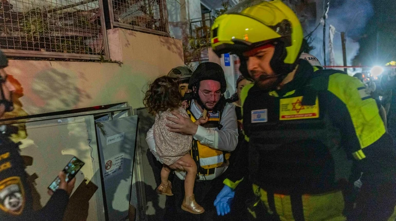 В результате ракетного удара Ирана по Тель-Авиву погибла женщина, еще 20 человек ранены