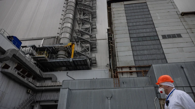 The sarcophagus beneath the shield: the Chornobyl Nuclear Power Plant 40 years on from the disaster