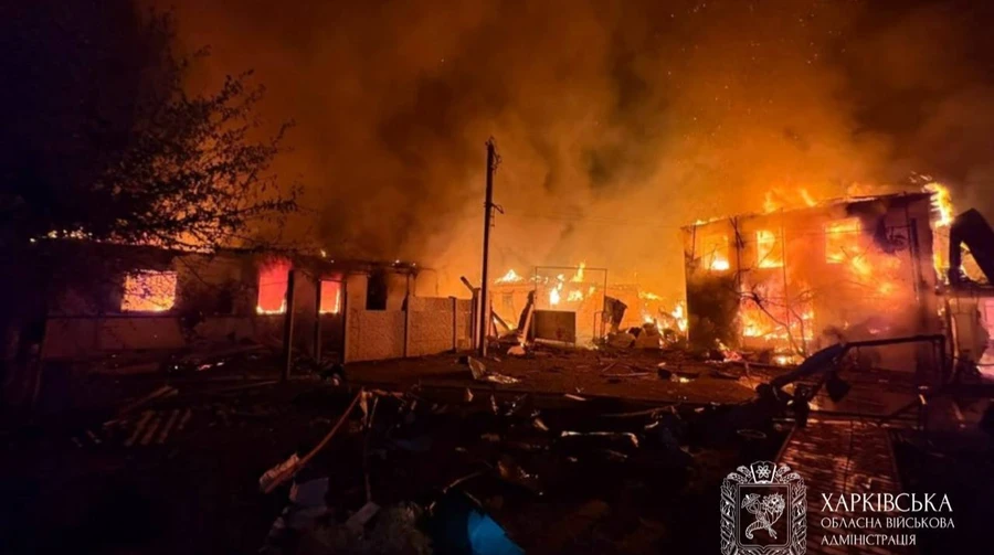 Russos atacam Balakliia: seis adultos e duas crianças feridos