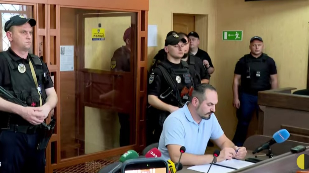 Прокурор розповів, як за наказом Лучанова 2-х цивільних вбив комбат Долголенко і закопав на полігоні