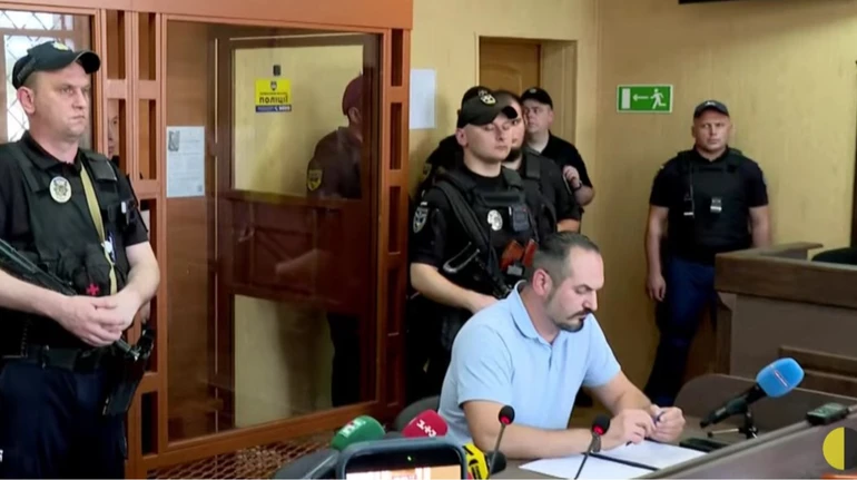 Прокурор розповів, як за наказом Лучанова 2-х цивільних вбив комбат Долголенко і закопав на полігоні