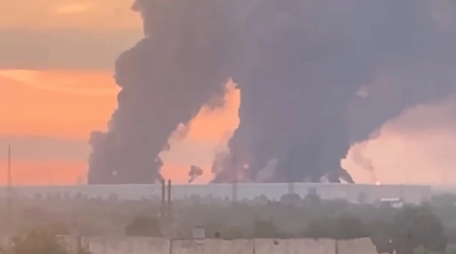 Україна уразила Новокуйбишевський НПЗ і знищила Су-24М у Саках