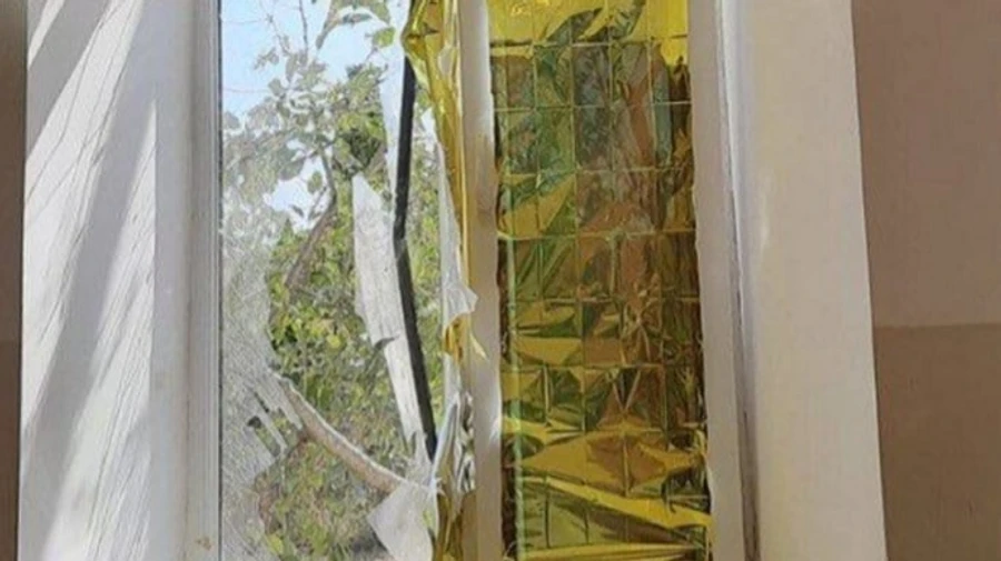 Russians shoot at ambulatory clinic in Kherson Oblast, wounding paramedic and patient