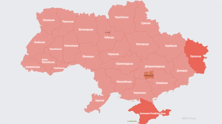 Суботній ранок почався з тридцятихвилинної повітряної тривоги по всій Україні
