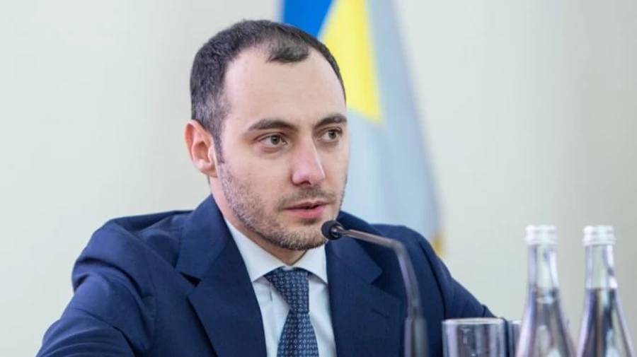 Україна пропонує іноземцям облітати Білорусь через свій повітряний простір