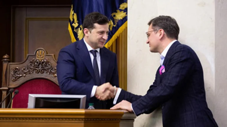 Майже добре: як у рік пандемії Україна діяла в сфері зовнішньої політики