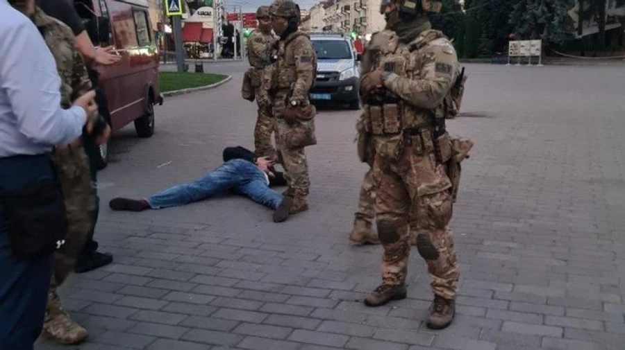 Заручники луцького терориста розповіли, як він до них ставився