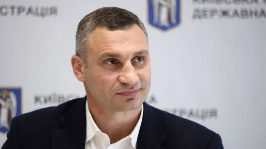 Кабмін підвищив оклад меру Києва та його заступникам